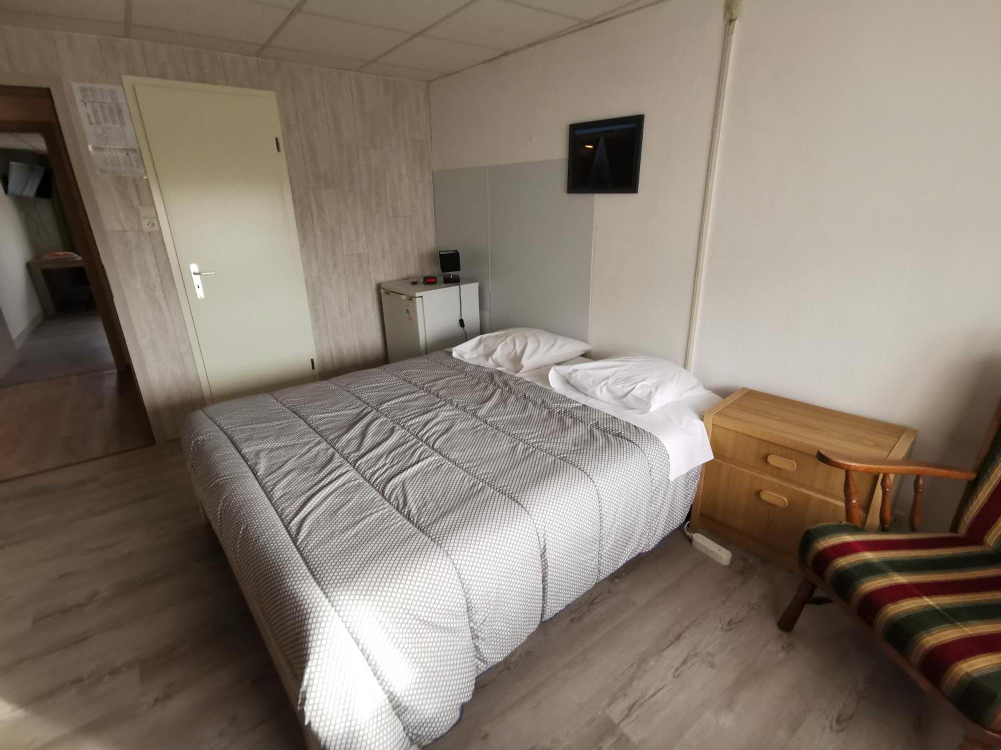 Chez Phil Hotel Robertville Quarto foto
