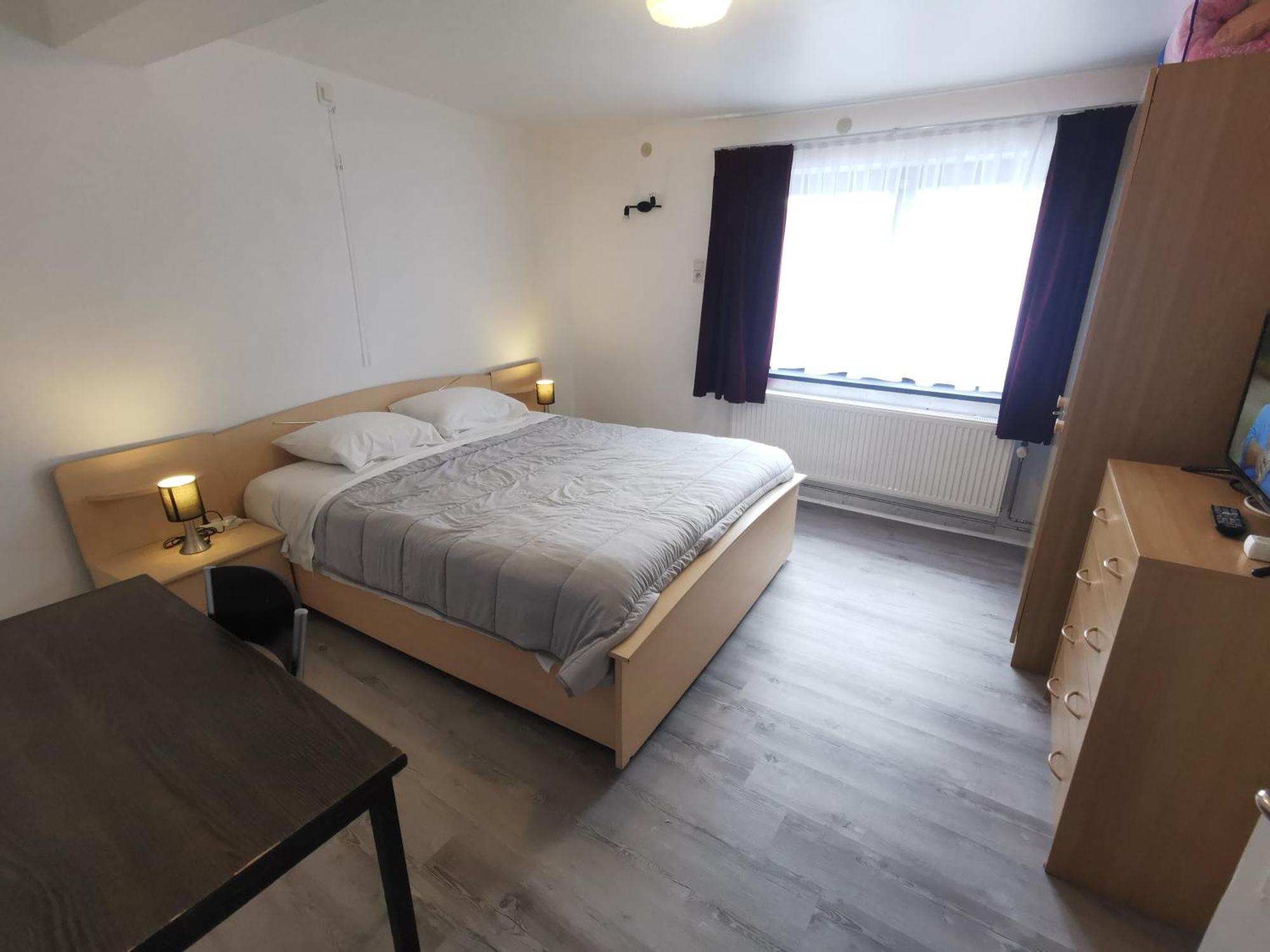 Chez Phil Hotel Robertville Quarto foto